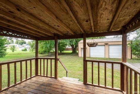 517 S 6th Street Mitchell IN 47446