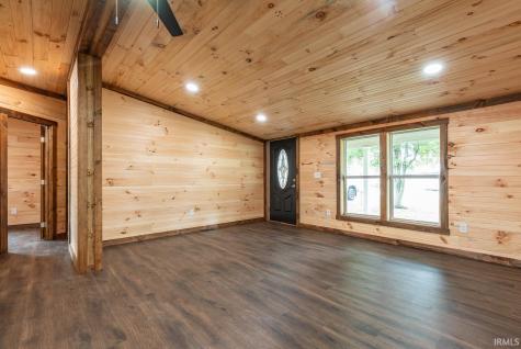 517 S 6th Street Mitchell IN 47446