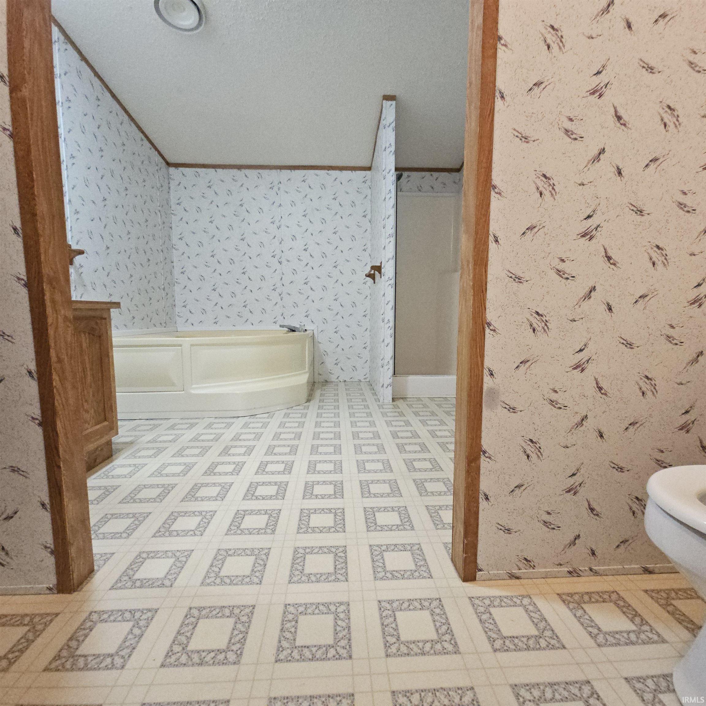 2668 S Southwood Drive Warsaw IN 46580