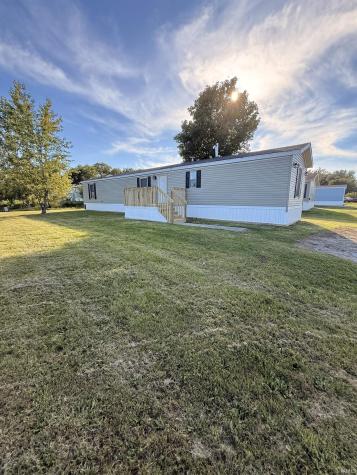3757 N 900 Cromwell IN 46732