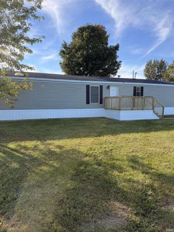 3757 N 900 Cromwell IN 46732