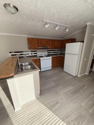 3757 N 900 Cromwell IN 46732
