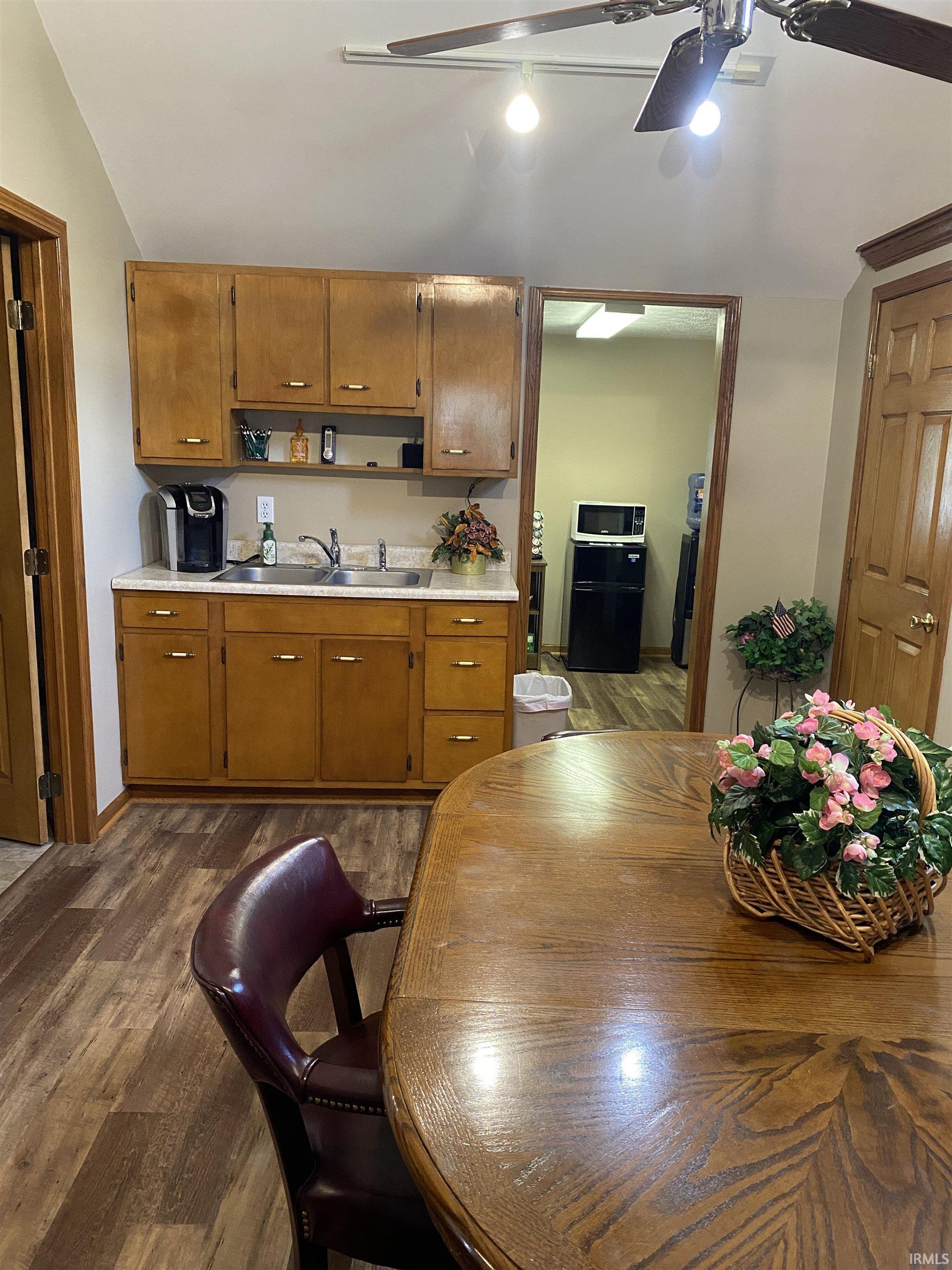 601 S Heaton (US 35) Knox IN 46534