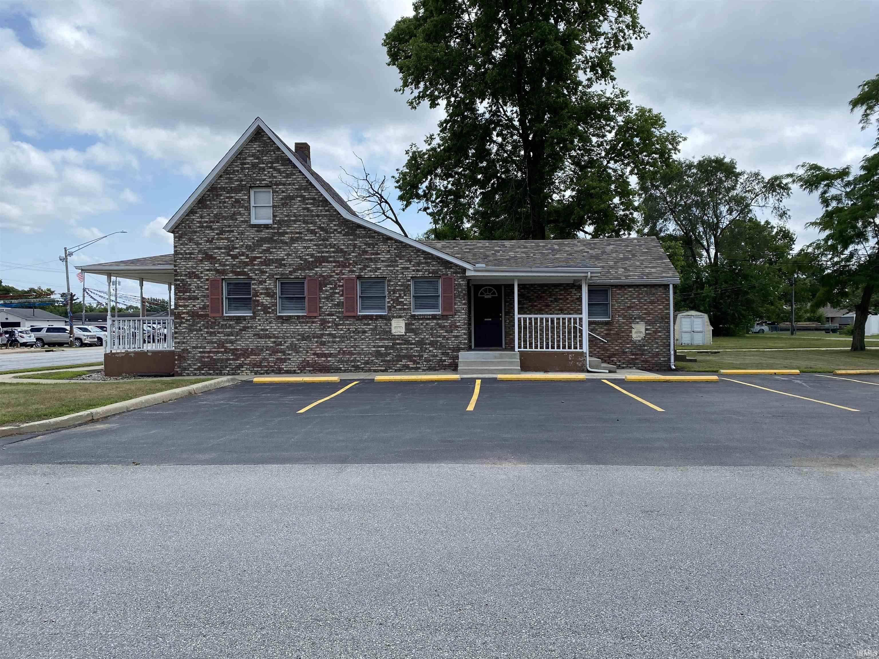 601 S Heaton (US 35) Knox IN 46534
