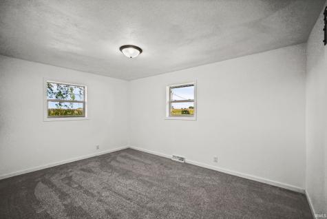 1601-1603 N Maish Road Frankfort IN 46041