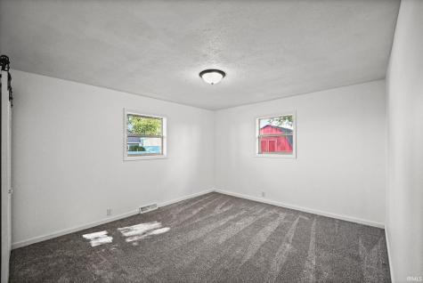 1601-1603 N Maish Road Frankfort IN 46041