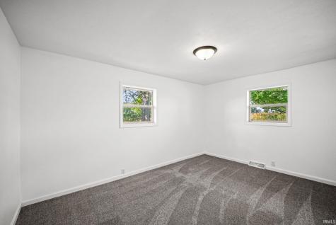 1601-1603 N Maish Road Frankfort IN 46041