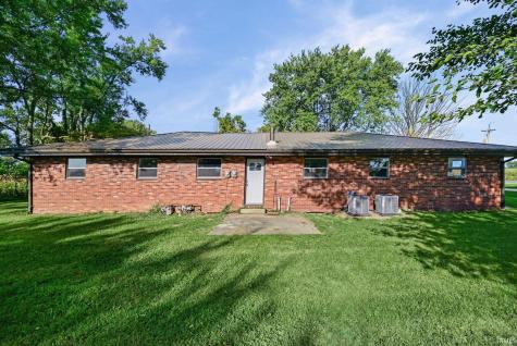 1601-1603 N Maish Road Frankfort IN 46041