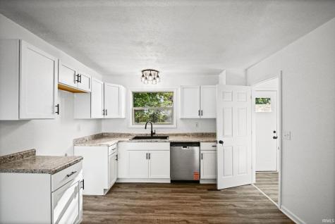1601-1603 N Maish Road Frankfort IN 46041