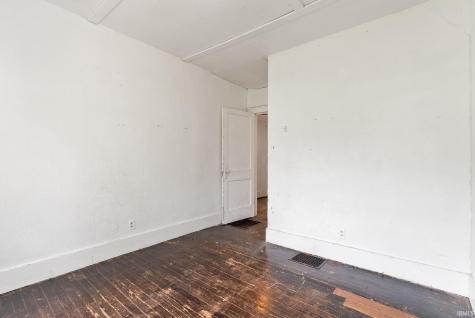 109 S Wood Street Warsaw IN 46580