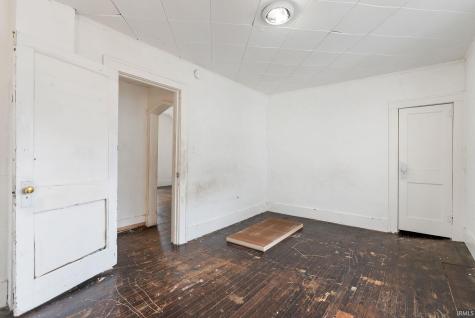 109 S Wood Street Warsaw IN 46580