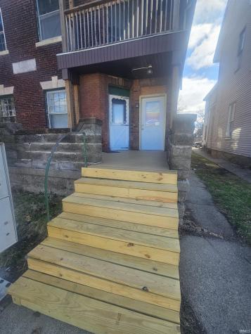 416 S 5th Street Terre Haute IN 47807