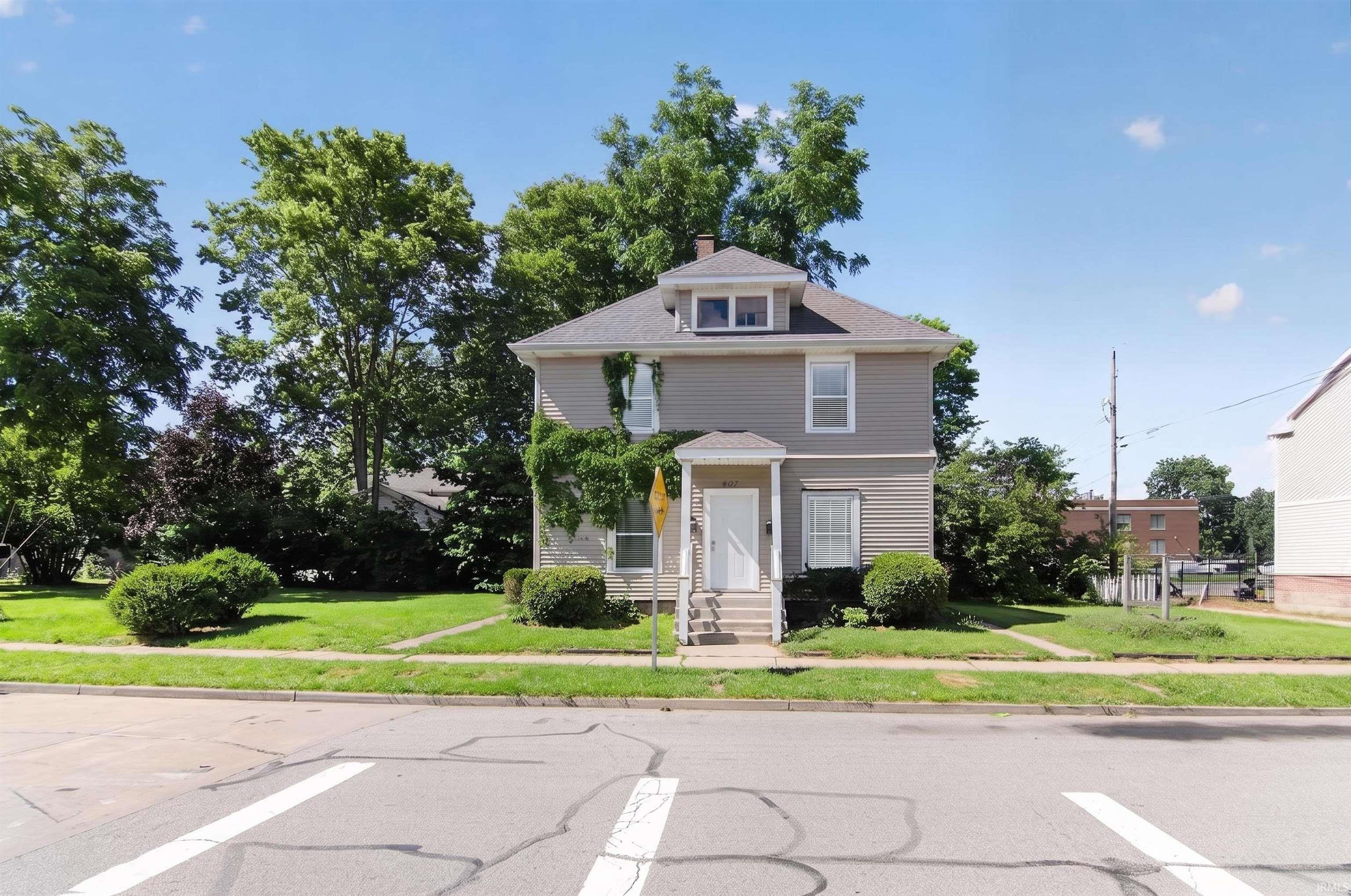 407/411 E South Street South Bend IN 46601