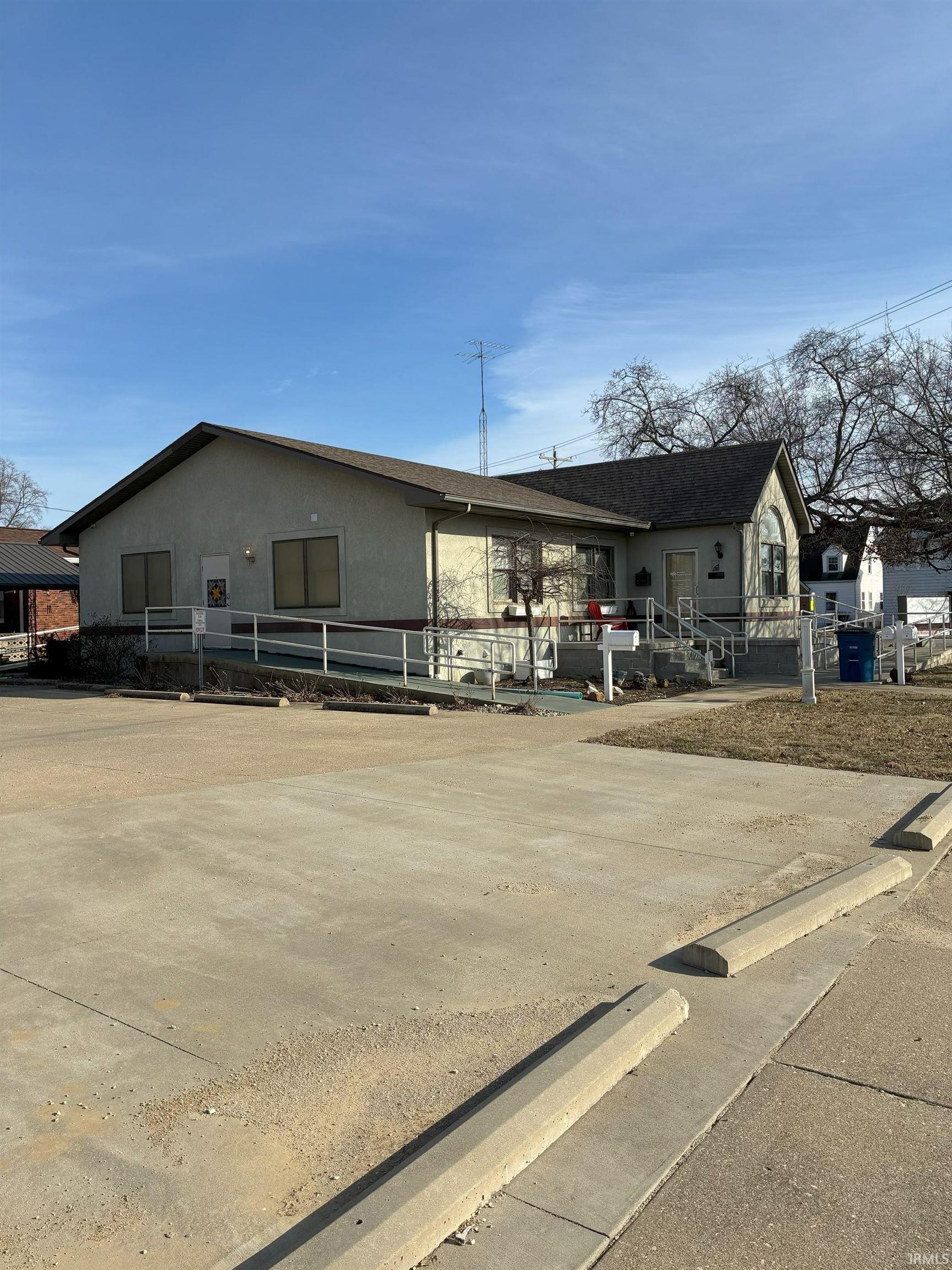 1904 Washington Avenue Vincennes IN 47591