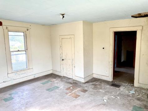 321 W 22nd Street Anderson IN 46016