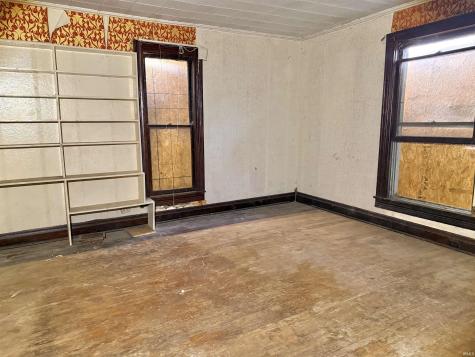 321 W 22nd Street Anderson IN 46016