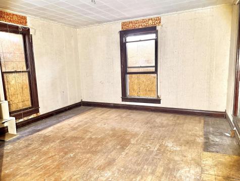 321 W 22nd Street Anderson IN 46016