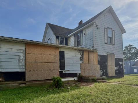 321 W 22nd Street Anderson IN 46016