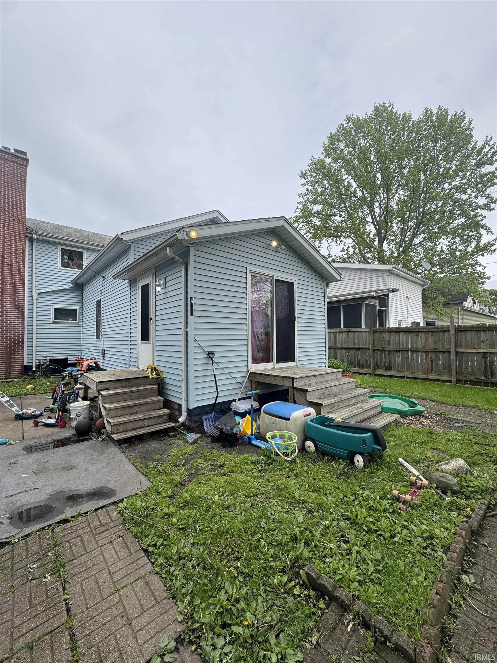 411-413 W 7th Street Mishawaka IN 46544