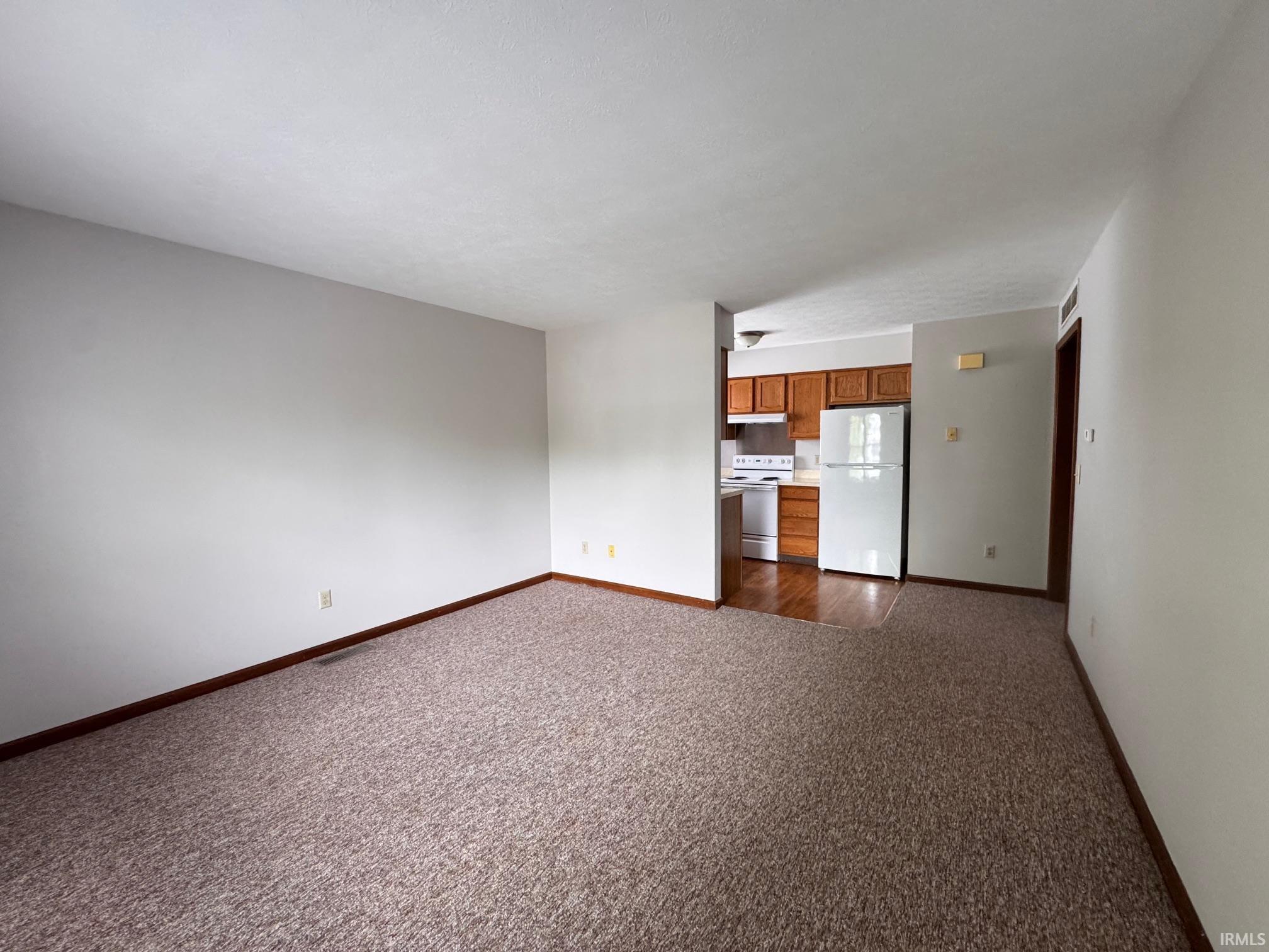 1906 N Sandpiper Drive Warsaw IN 46582