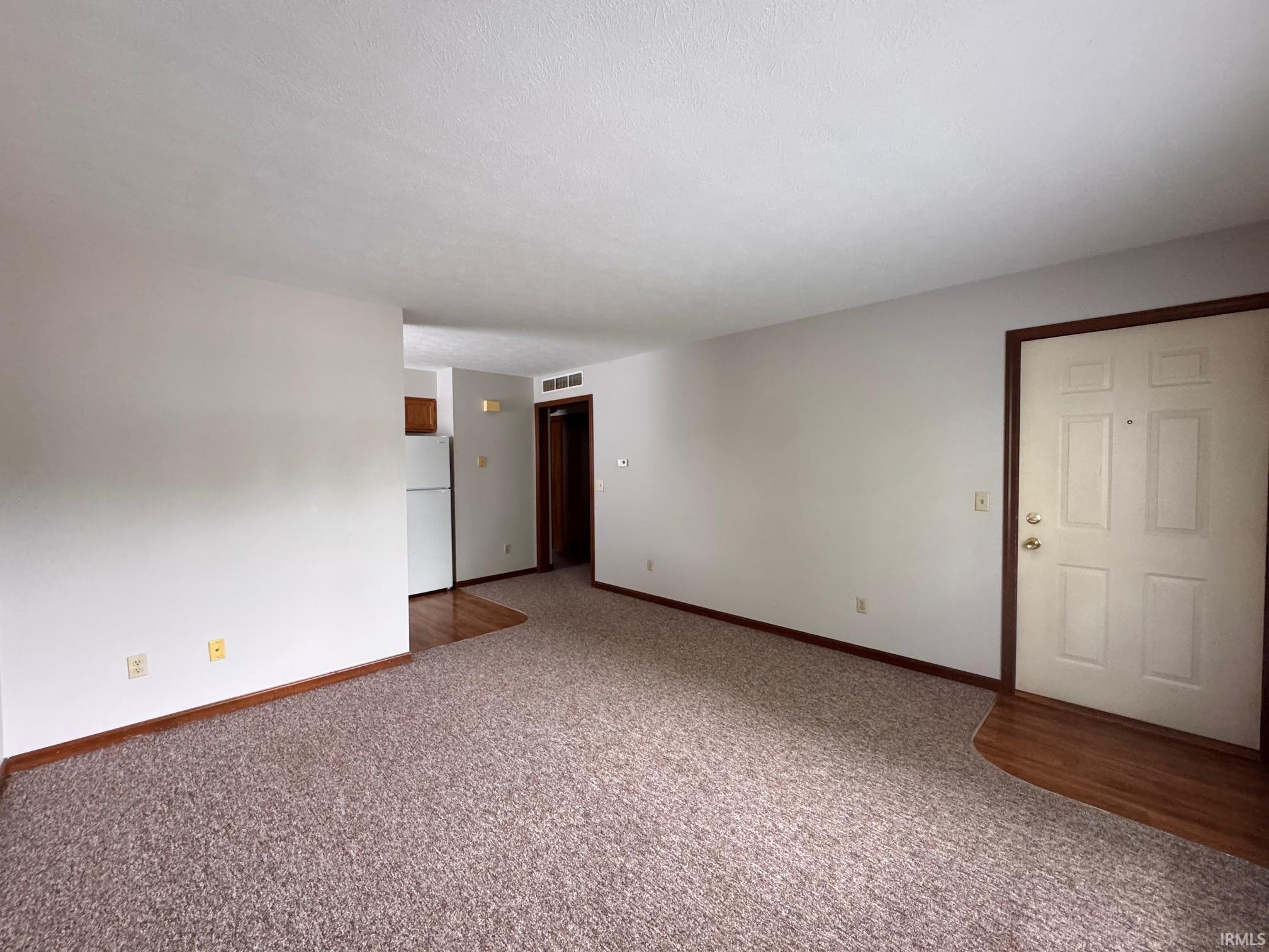 1906 N Sandpiper Drive Warsaw IN 46582