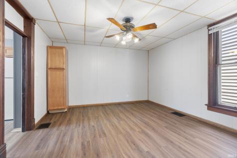 202 Wheatland Avenue Logansport IN 46947