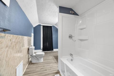 202 Wheatland Avenue Logansport IN 46947