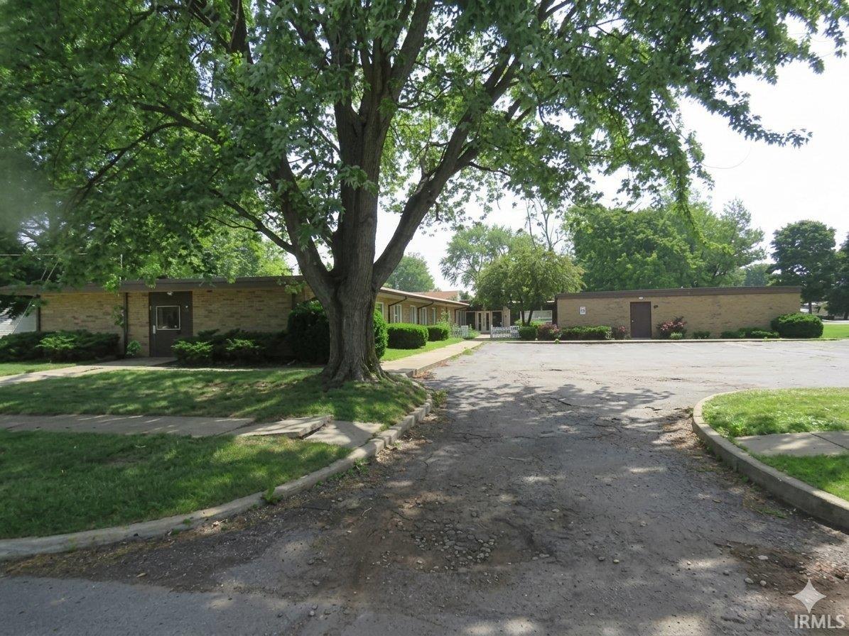 952 Walnut Street Nappanee IN 46550