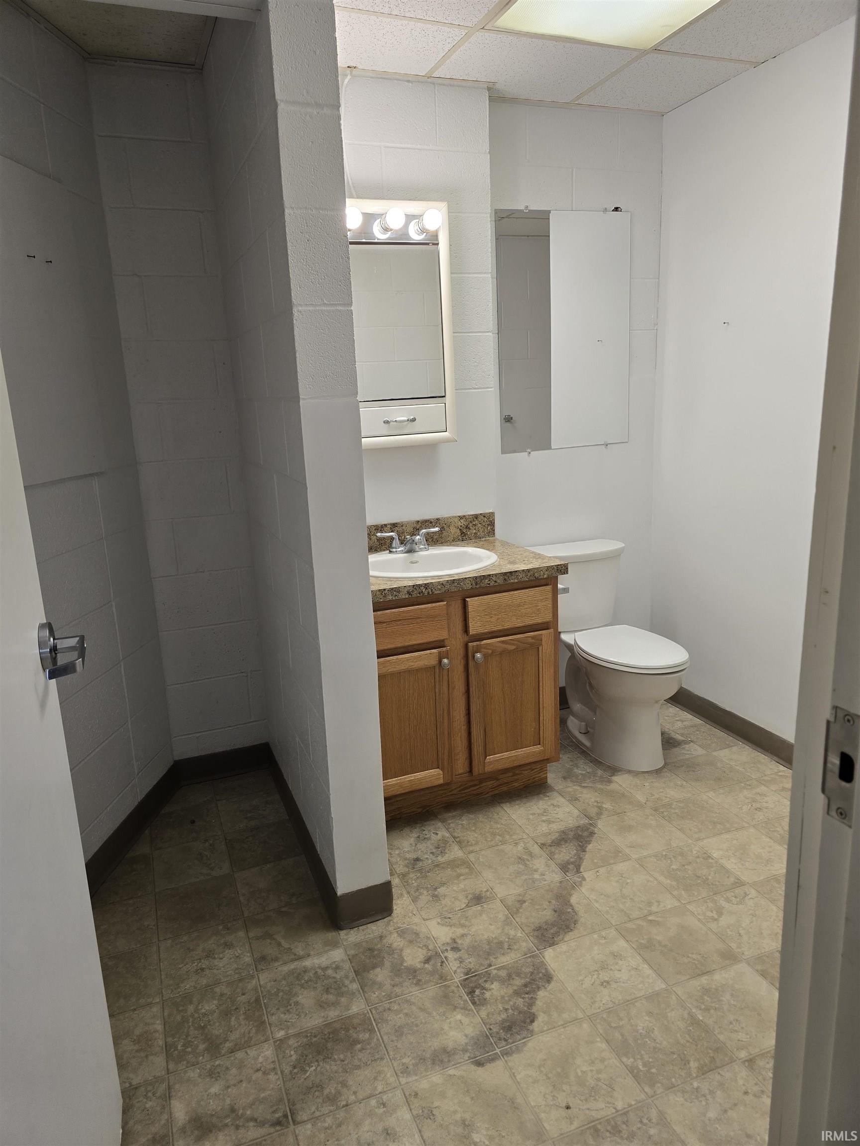 952 Walnut Street Nappanee IN 46550