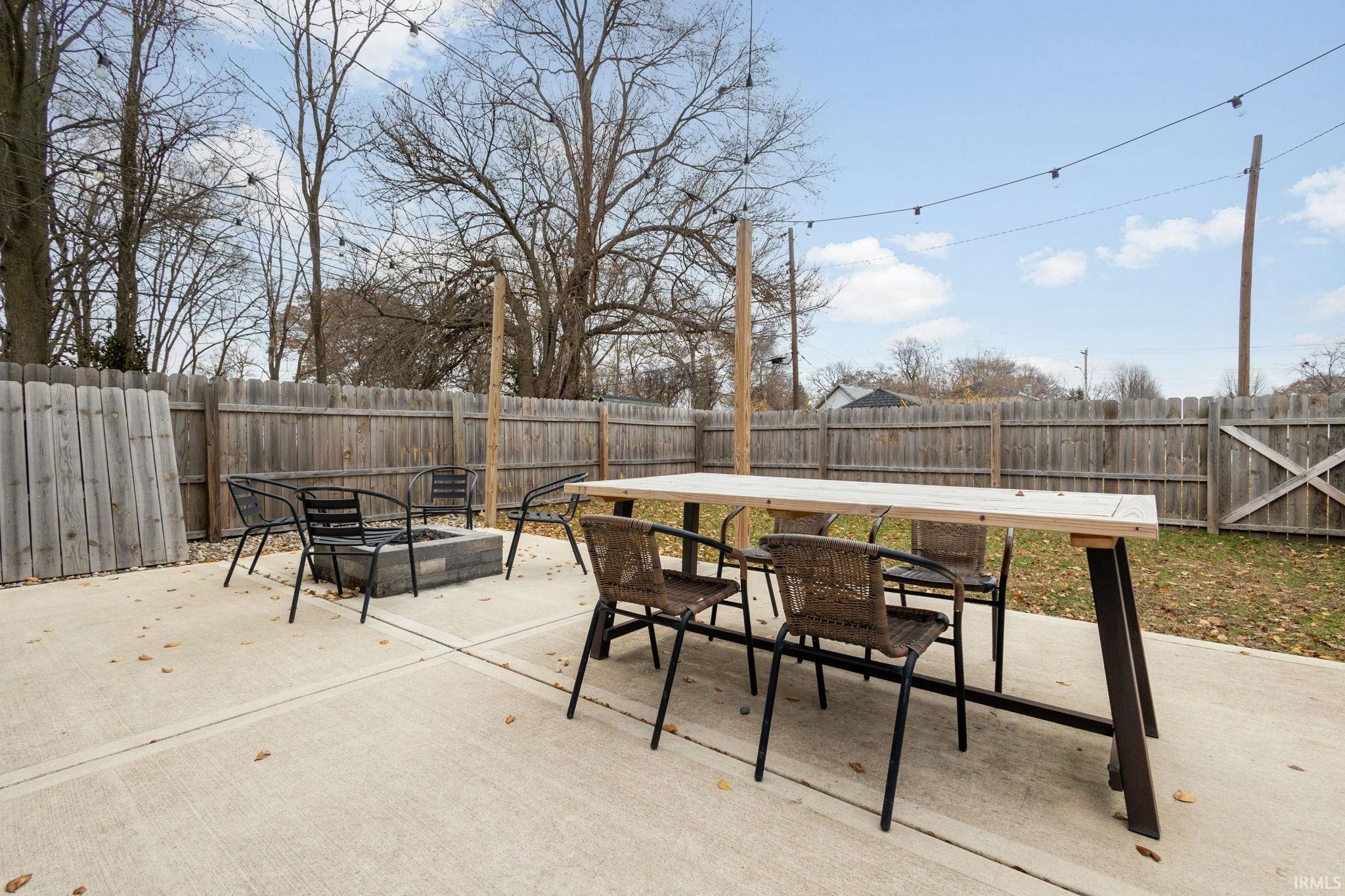 602 N Frances Street South Bend IN 46617