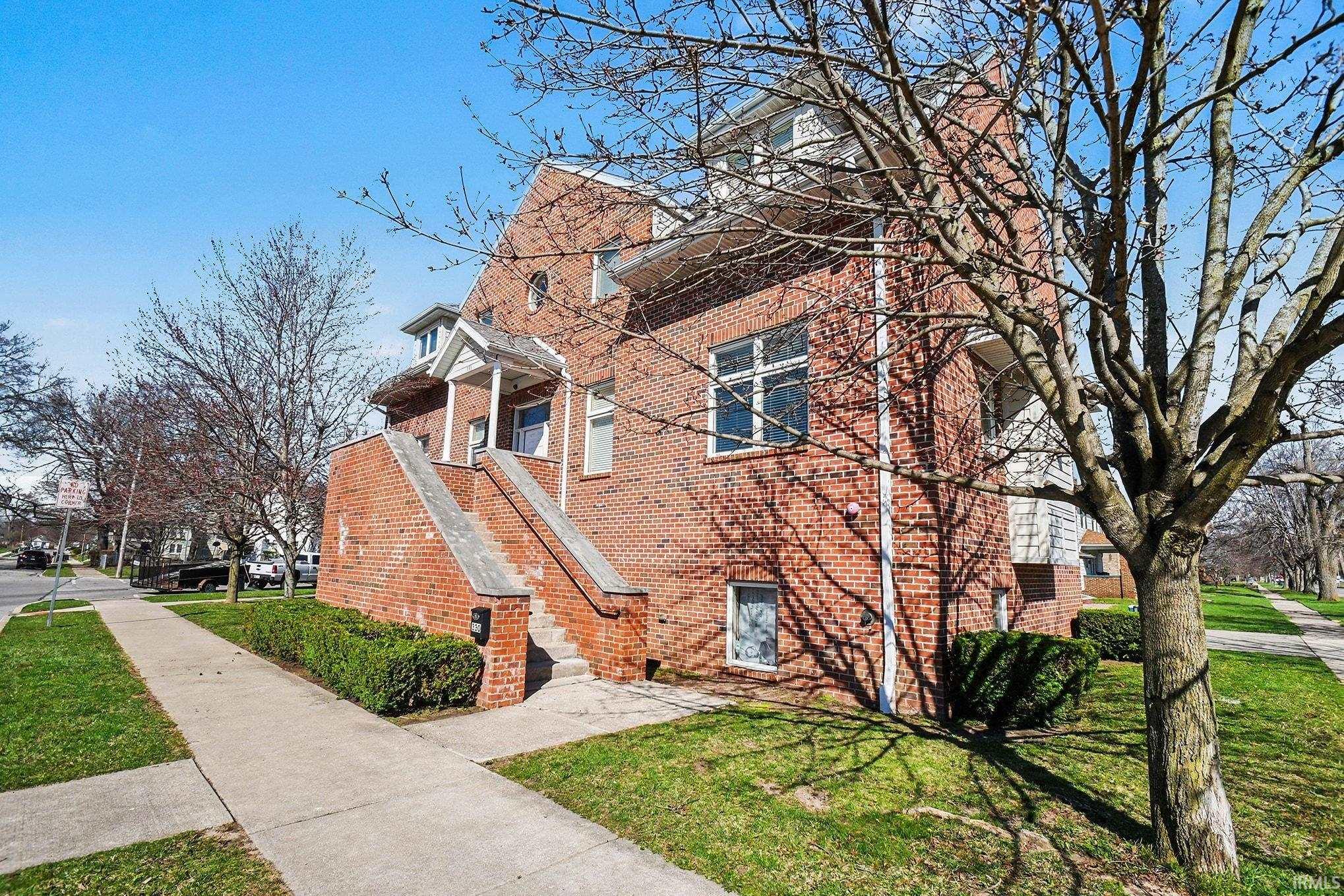 330 N Sunnyside Avenue South Bend IN 46617