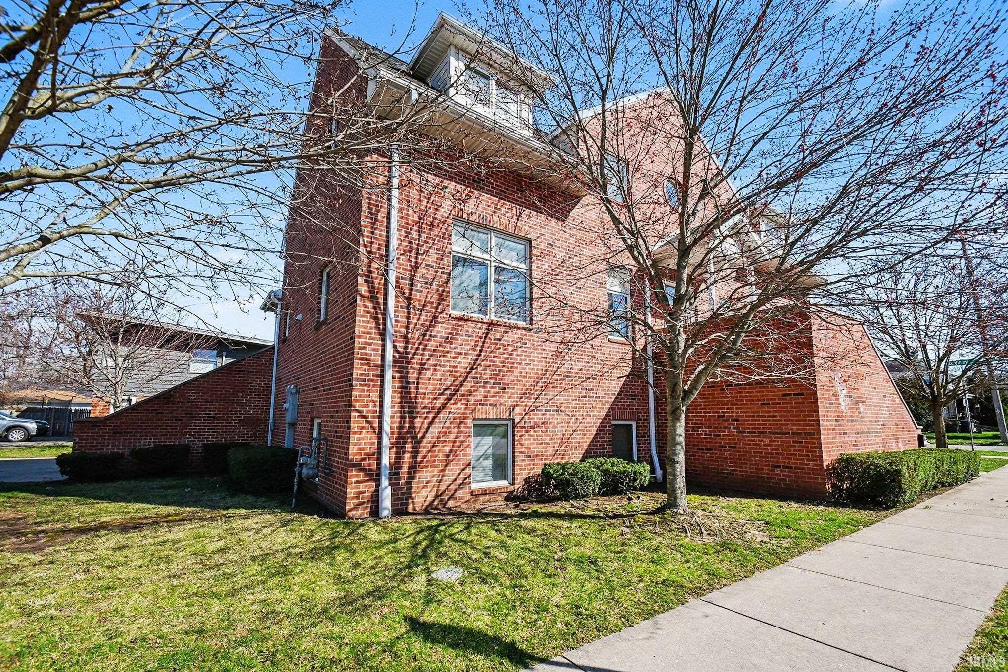 330 N Sunnyside Avenue South Bend IN 46617