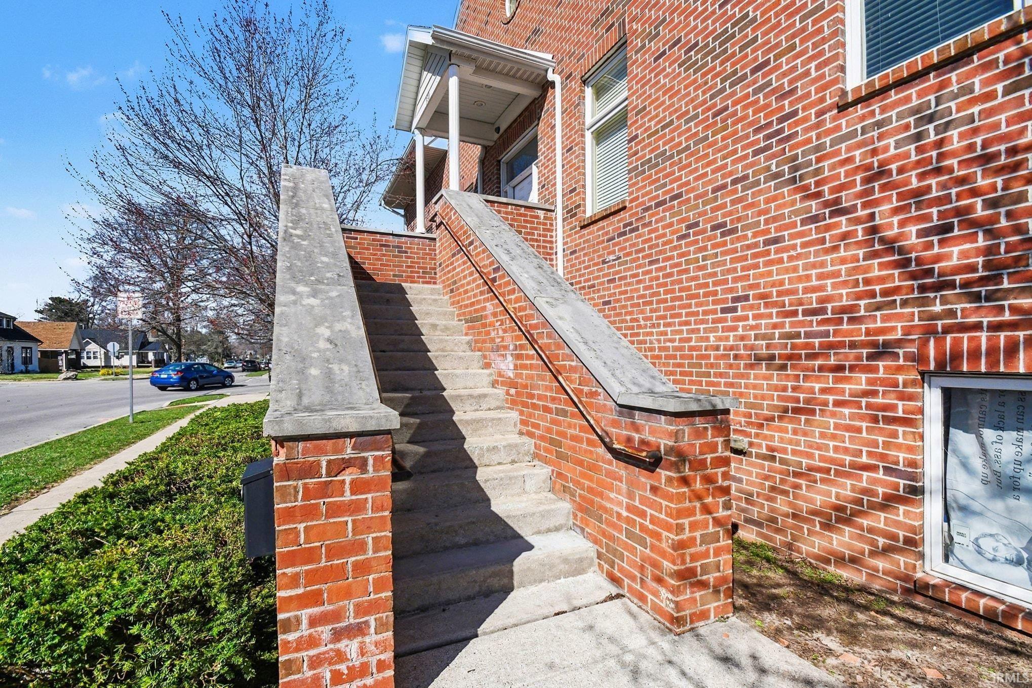 330 N Sunnyside Avenue South Bend IN 46617
