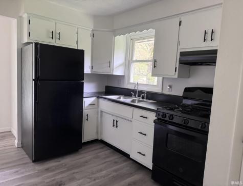 8436 E State Road 32 Anderson IN 46017
