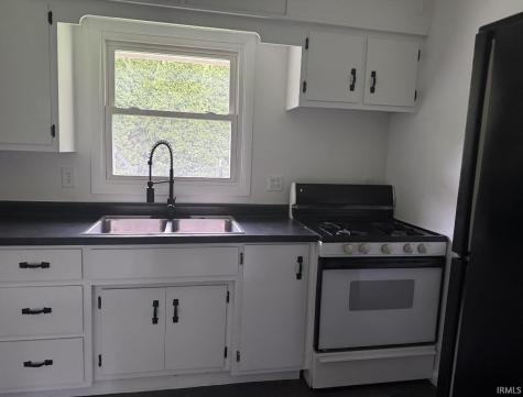 8436 E State Road 32 Anderson IN 46017