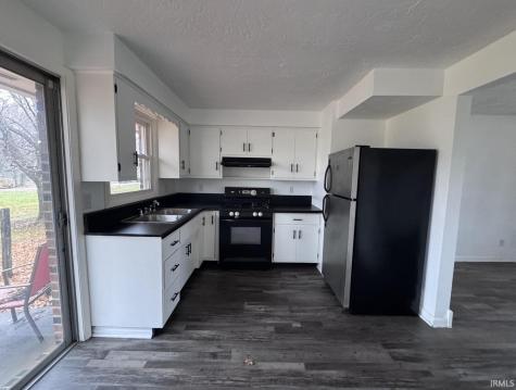 8436 E State Road 32 Anderson IN 46017