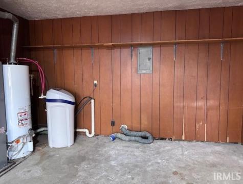 8436 E State Road 32 Anderson IN 46017