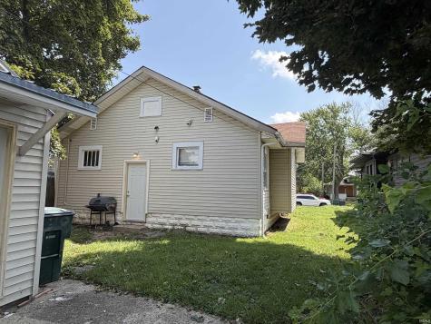 1307 S Ebright Street Muncie IN 47302