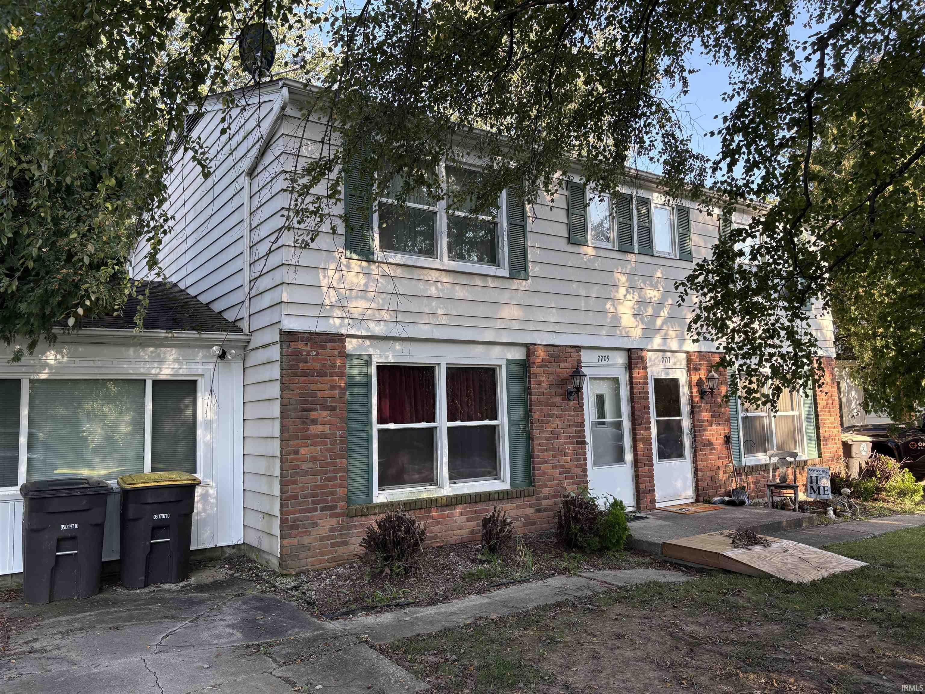 7709/7711 Hessen Cassel Road Fort Wayne IN 46816