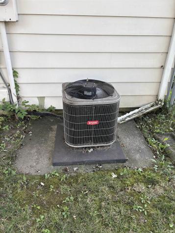 7709/7711 Hessen Cassel Road Fort Wayne IN 46816