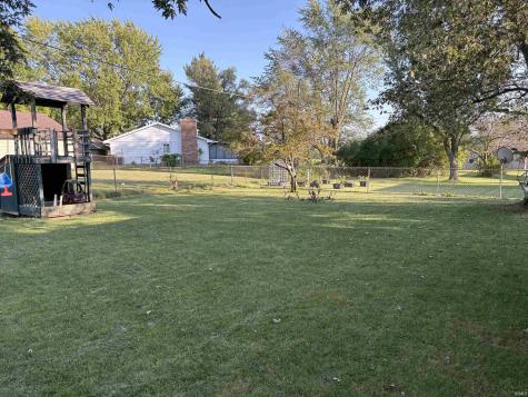 7709/7711 Hessen Cassel Road Fort Wayne IN 46816