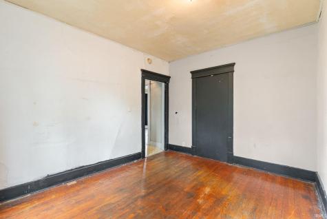 536 E Center Street Warsaw IN 46580