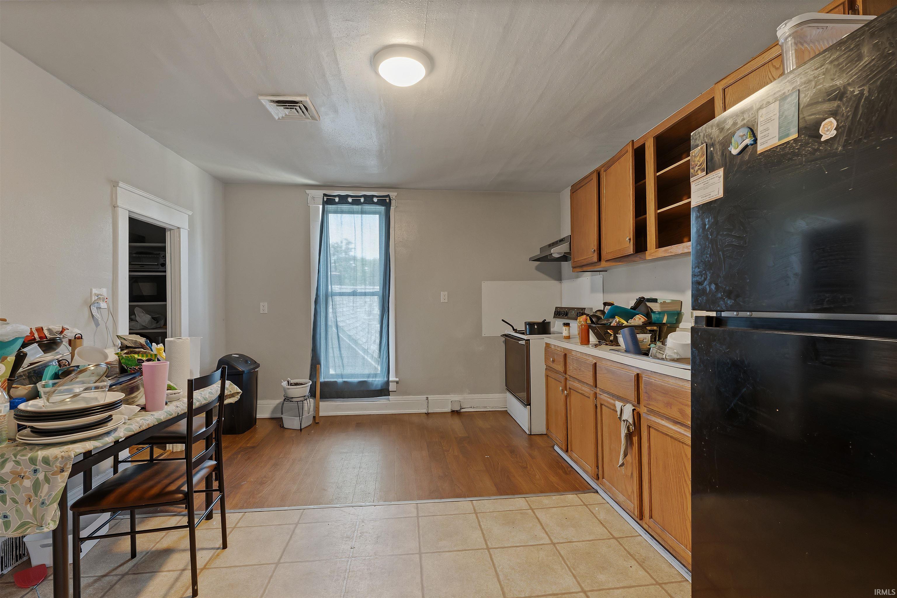 207 W Garfield Avenue Elkhart IN 46516