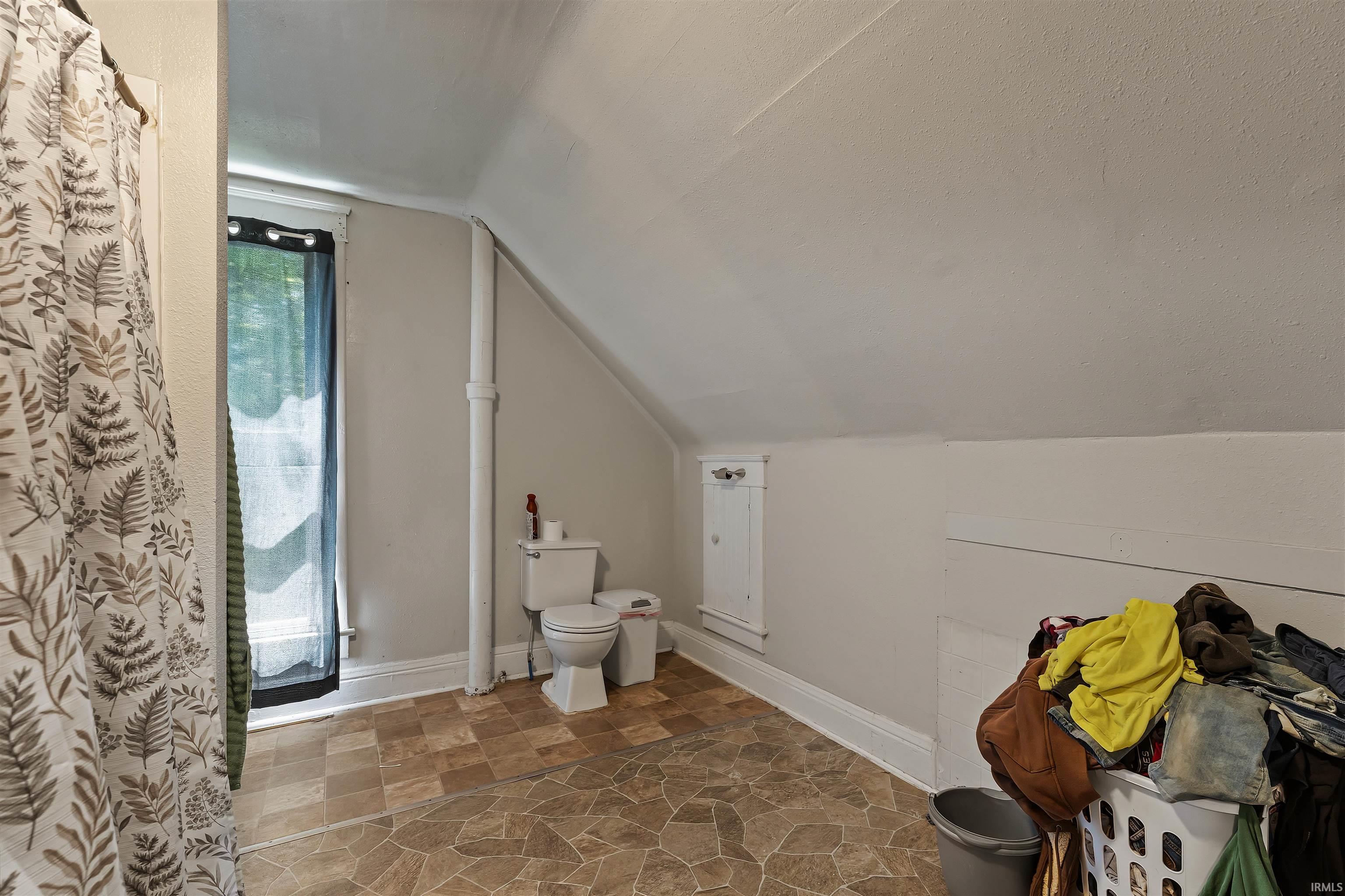 207 W Garfield Avenue Elkhart IN 46516