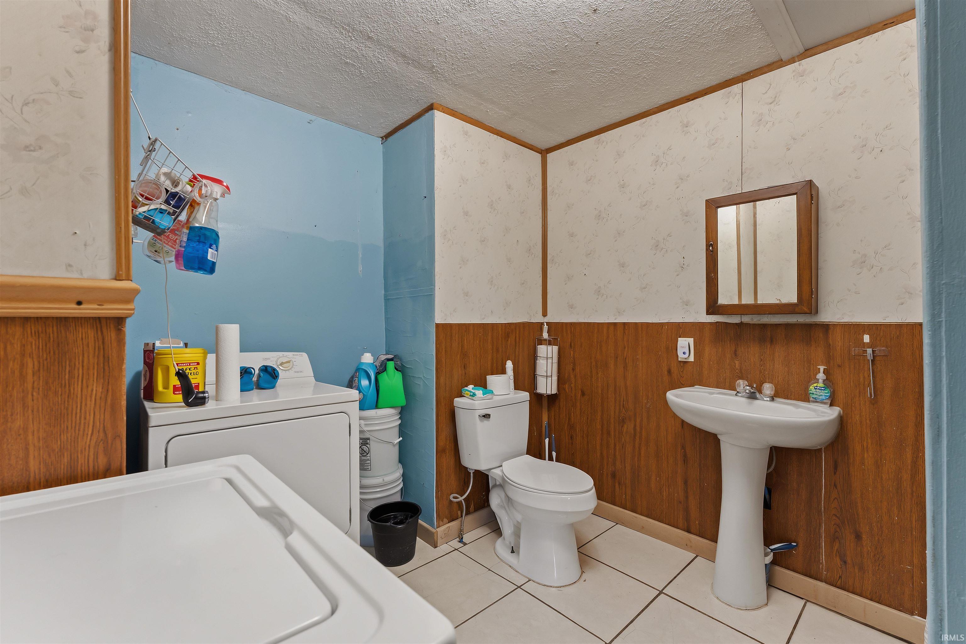 207 W Garfield Avenue Elkhart IN 46516