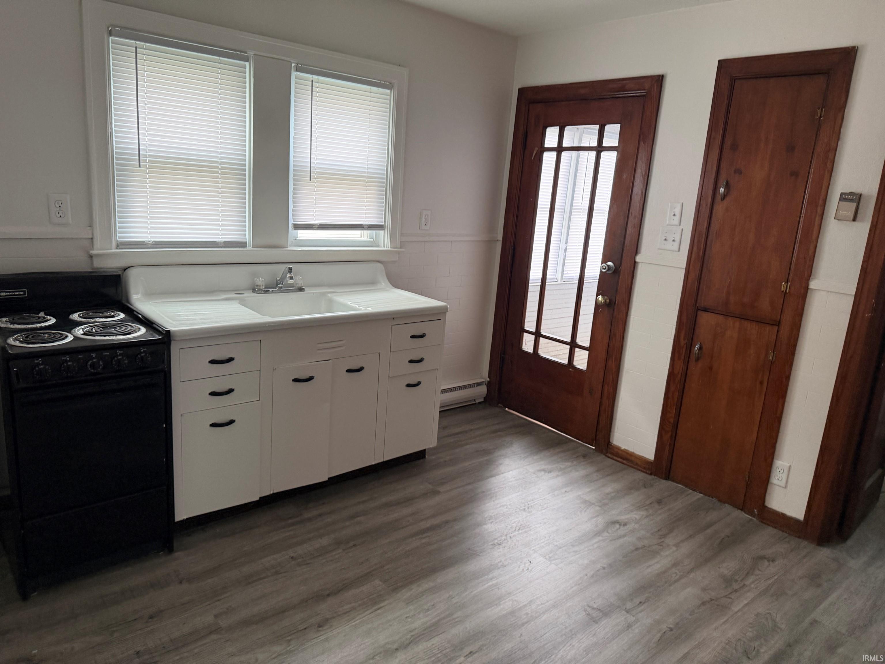 3306 3308 Mishawaka Avenue South Bend IN 46615