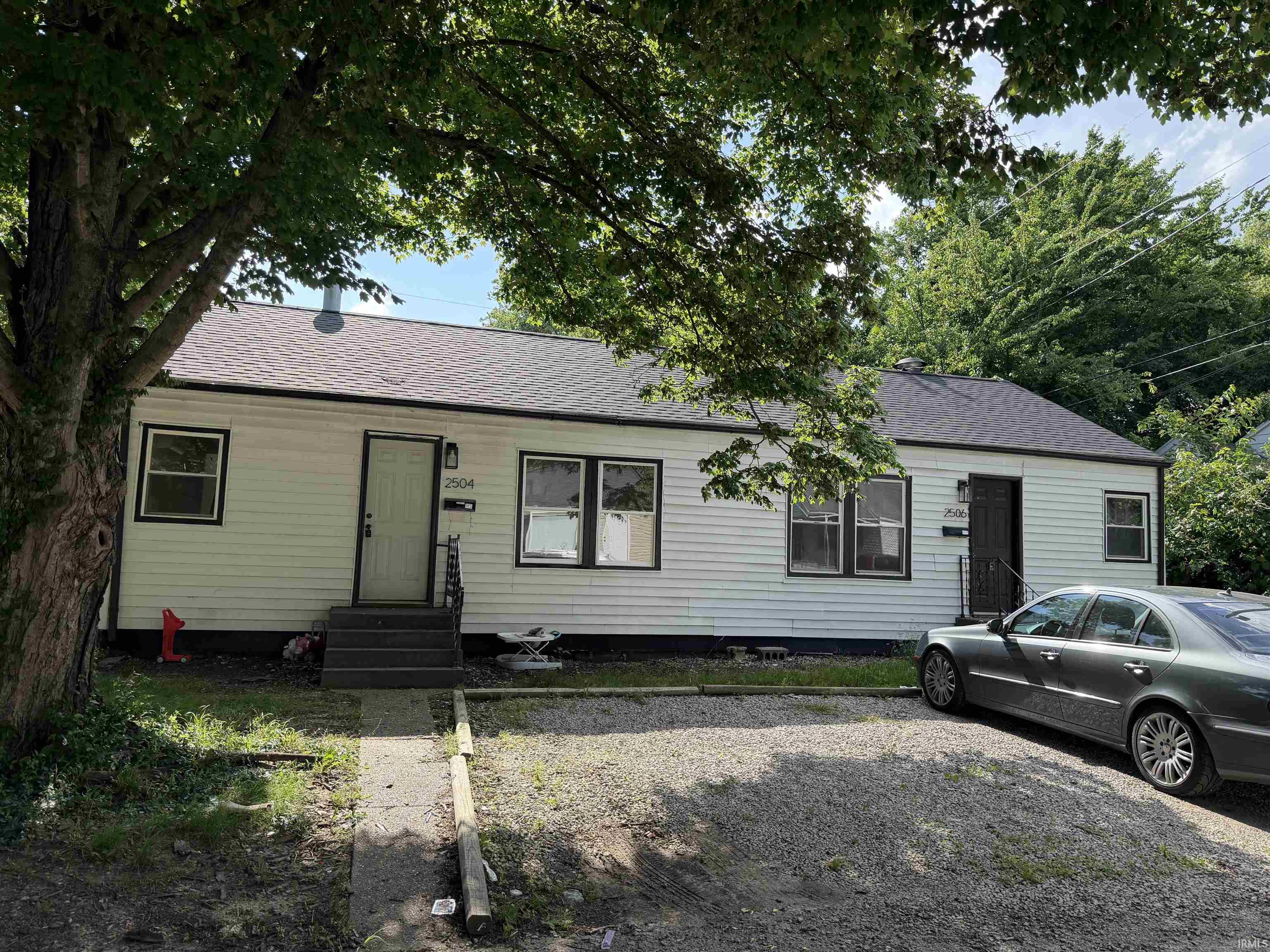 2504 2506 Negley Place Evansville IN 47711