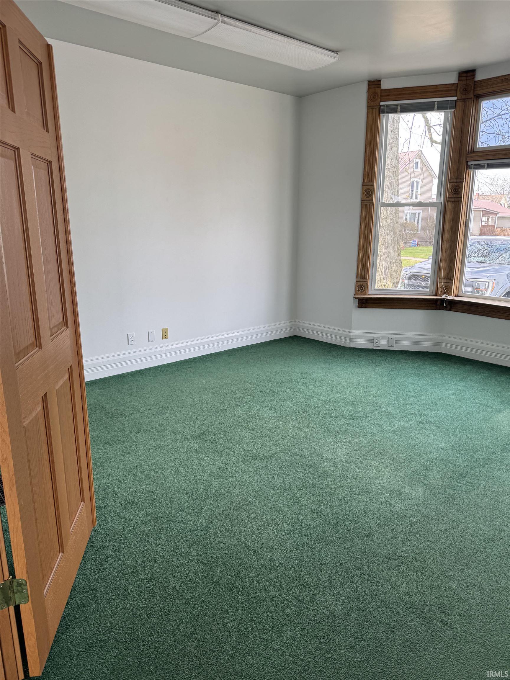 302 E Winona Avenue Warsaw IN 46580