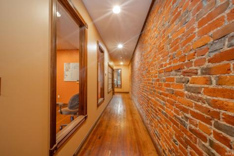 28 N Washington Street Knightstown IN 47362