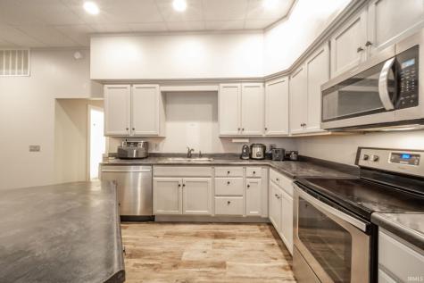 28 N Washington Street Knightstown IN 47362